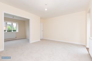 Sitting Room- click for photo gallery